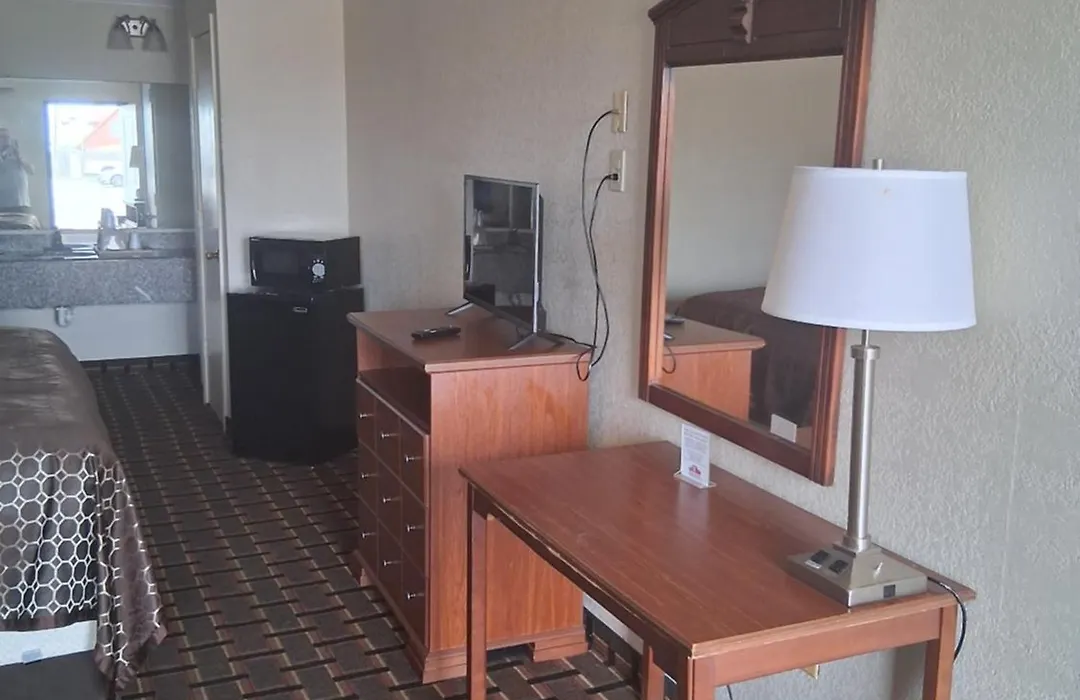 Cameron Inn And Suites-1