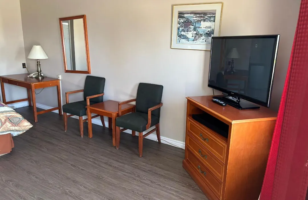 Seven Oakes Motel-1