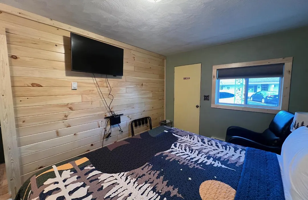 Cedars Motel-1