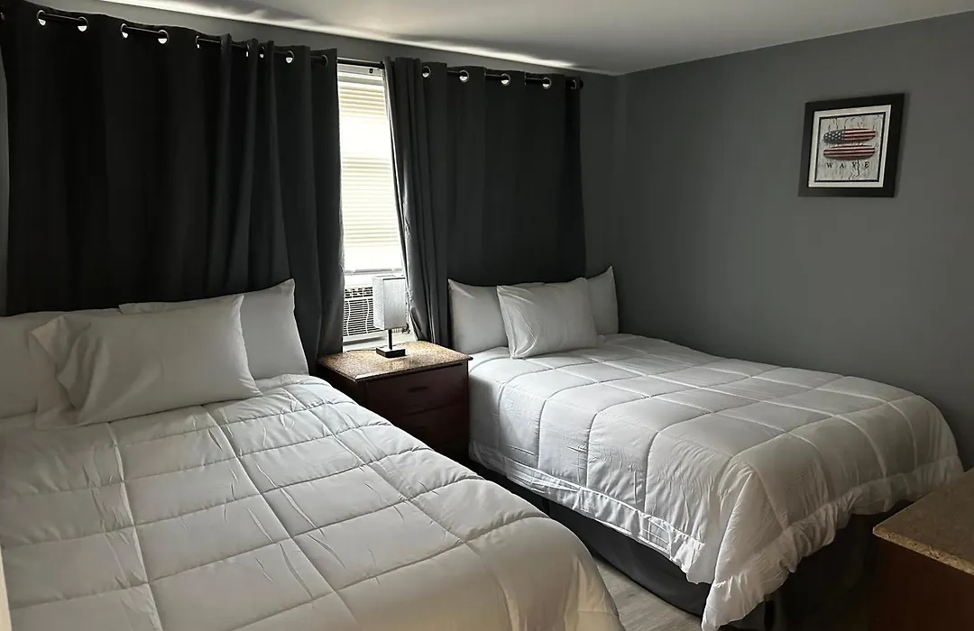 Atlantic Breeze Motel & Apartments-1