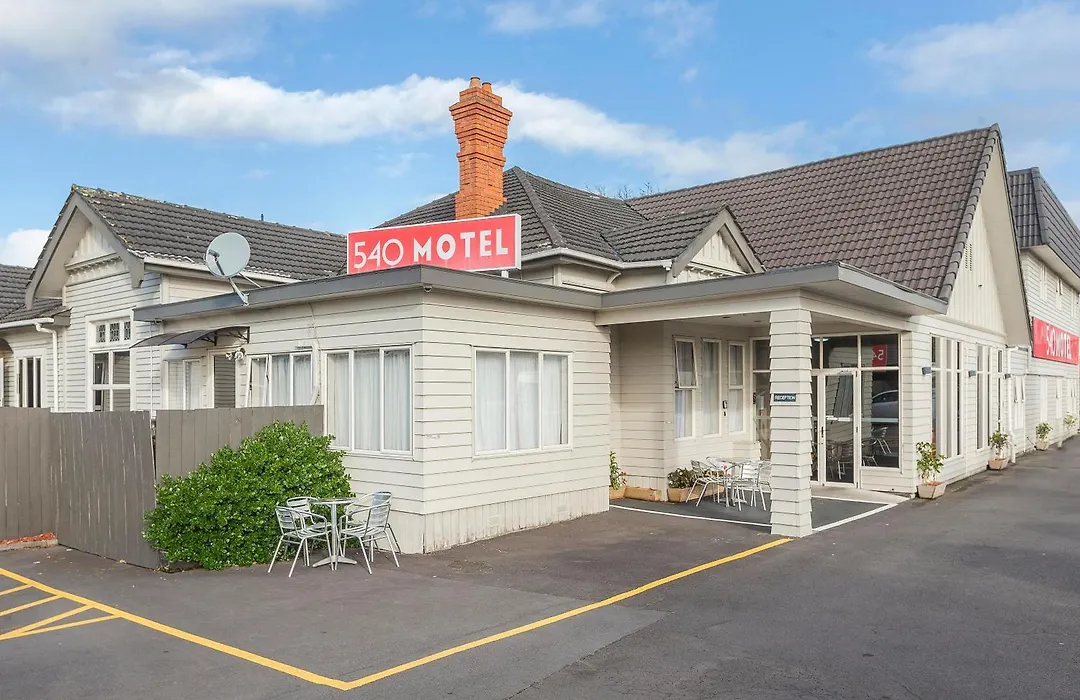 540 On Great South Motel-1