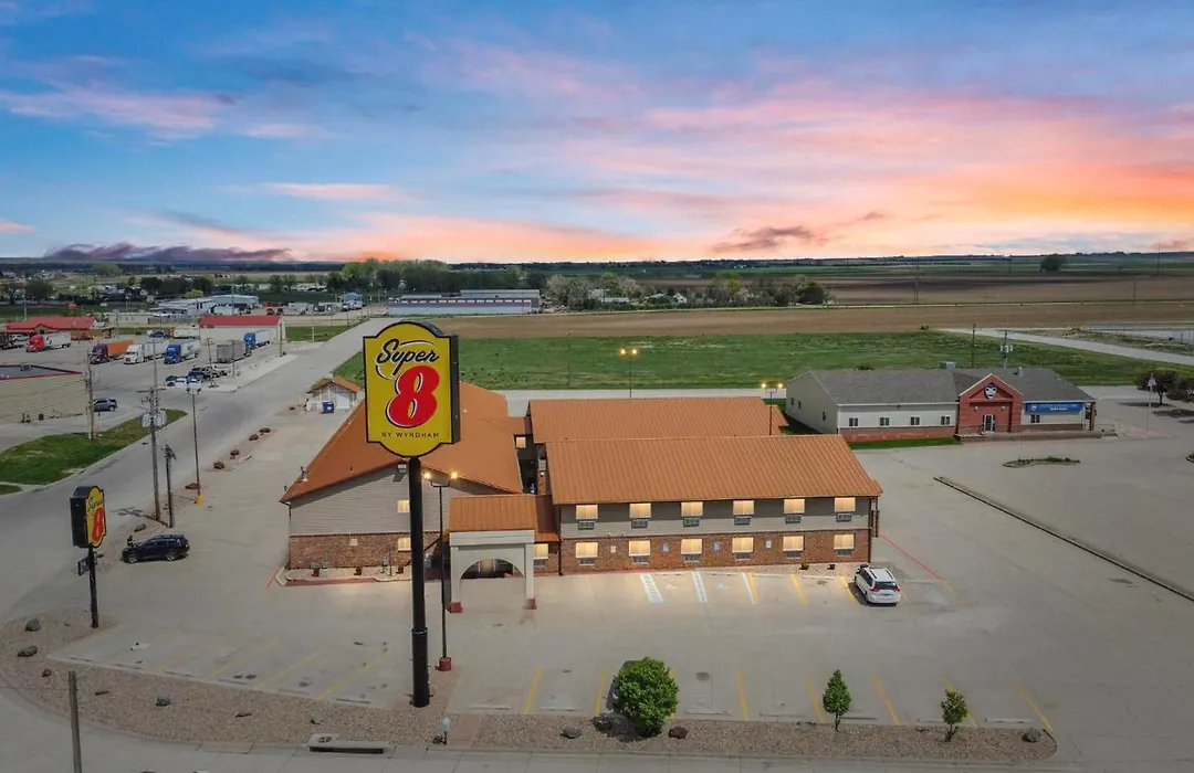 Super 8 By Wyndham Ogallala-1