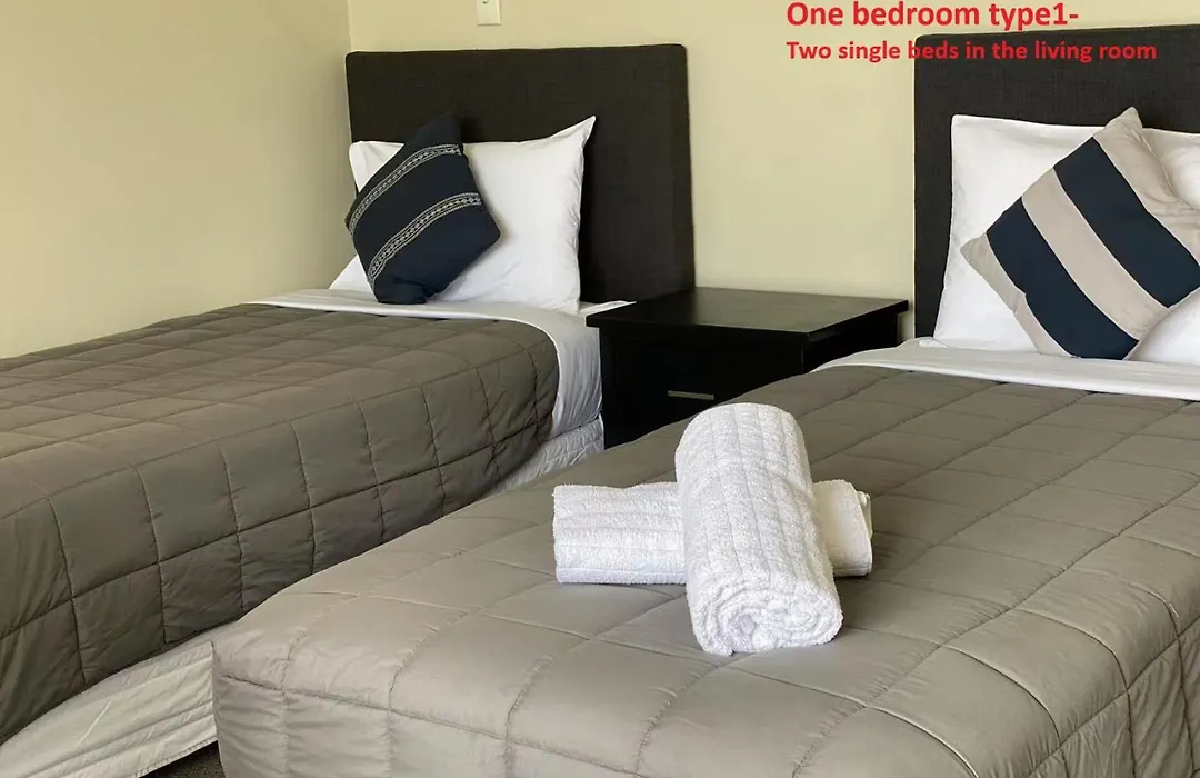 Malones Spa Motel-1