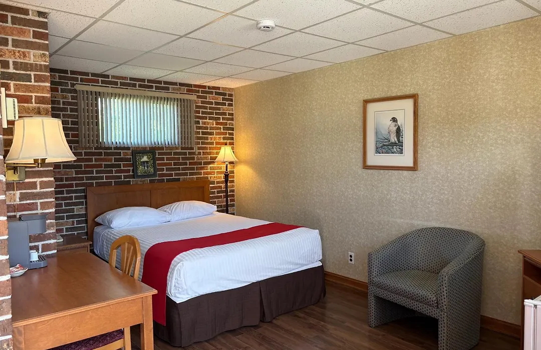 Motel & Hotel La Paysanne-1