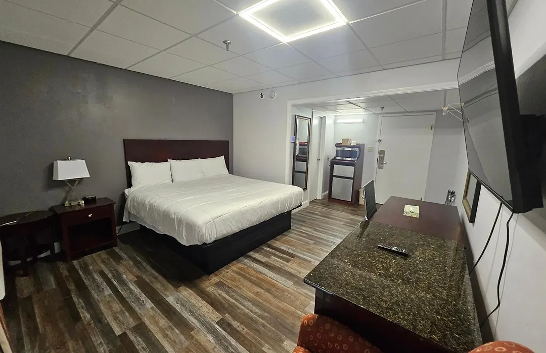 Center Street Value Inn-1