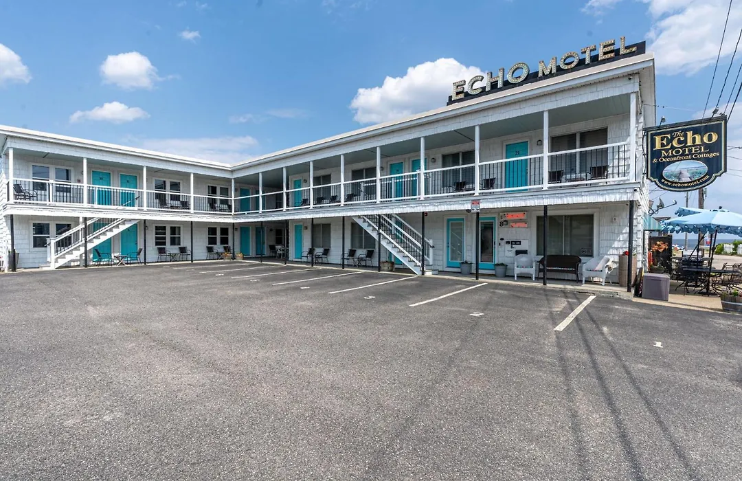 Echo Motel-1