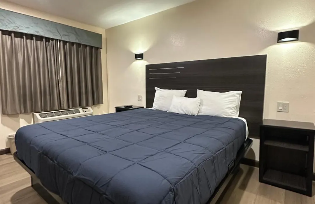 Del Aire Inn Lax-1