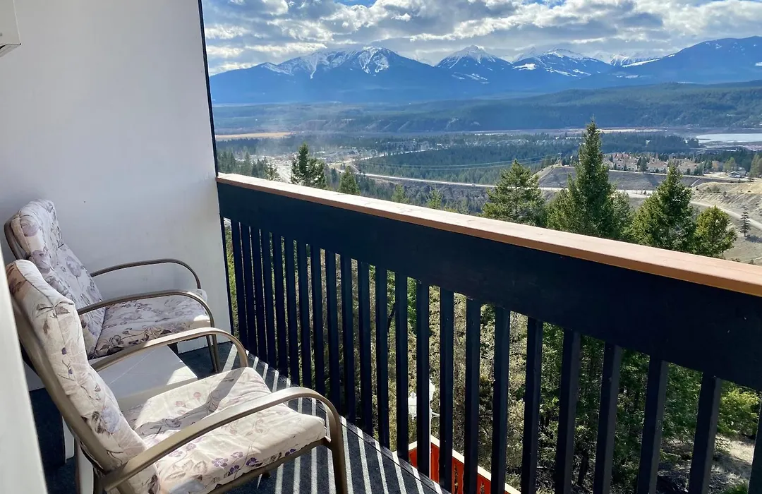 Rocky Mountain Springs Lodge-1