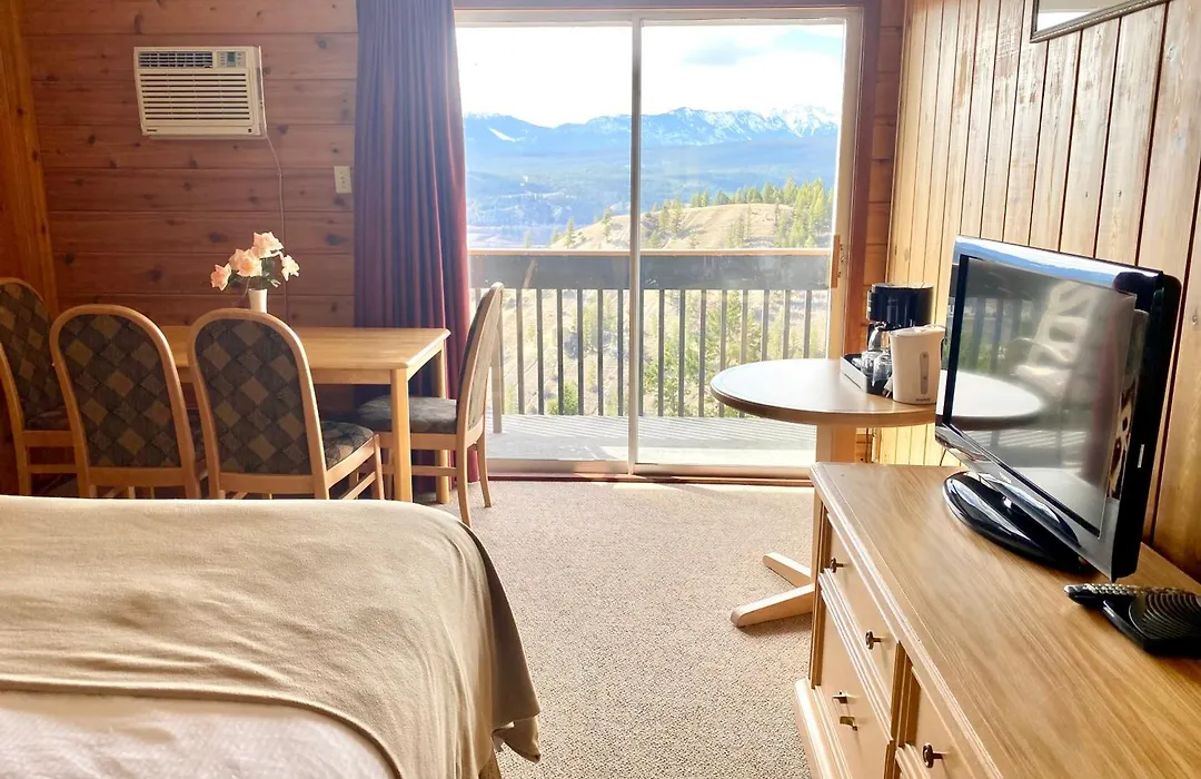 Rocky Mountain Springs Lodge-1