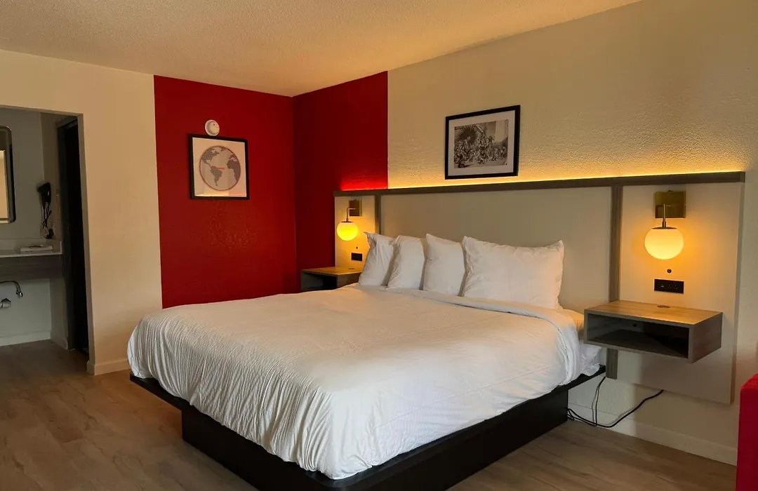 Ramada By Wyndham Lumberton Nc North-1