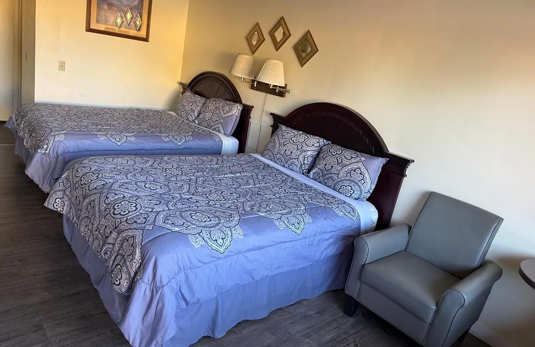 Downtowner Inn-1