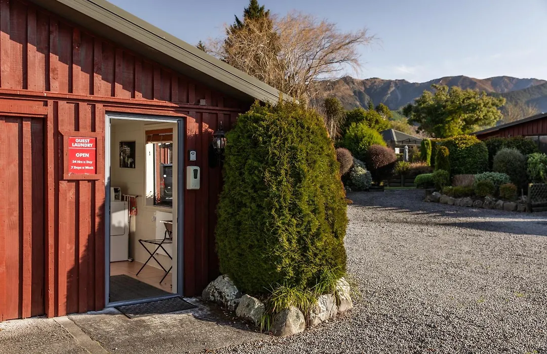 Alpine Springs Motel-1