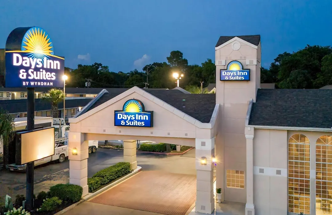 Days Inn By Wyndham Nacogdoches/Sfa University/Downtown-1