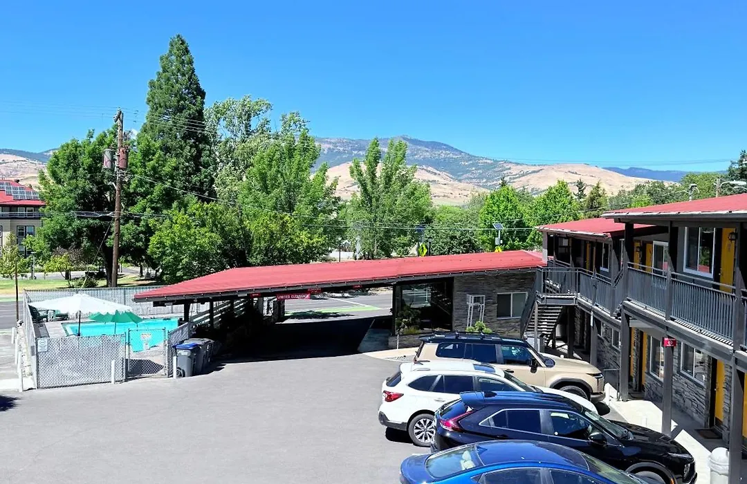Timbers Inn And Suites-1