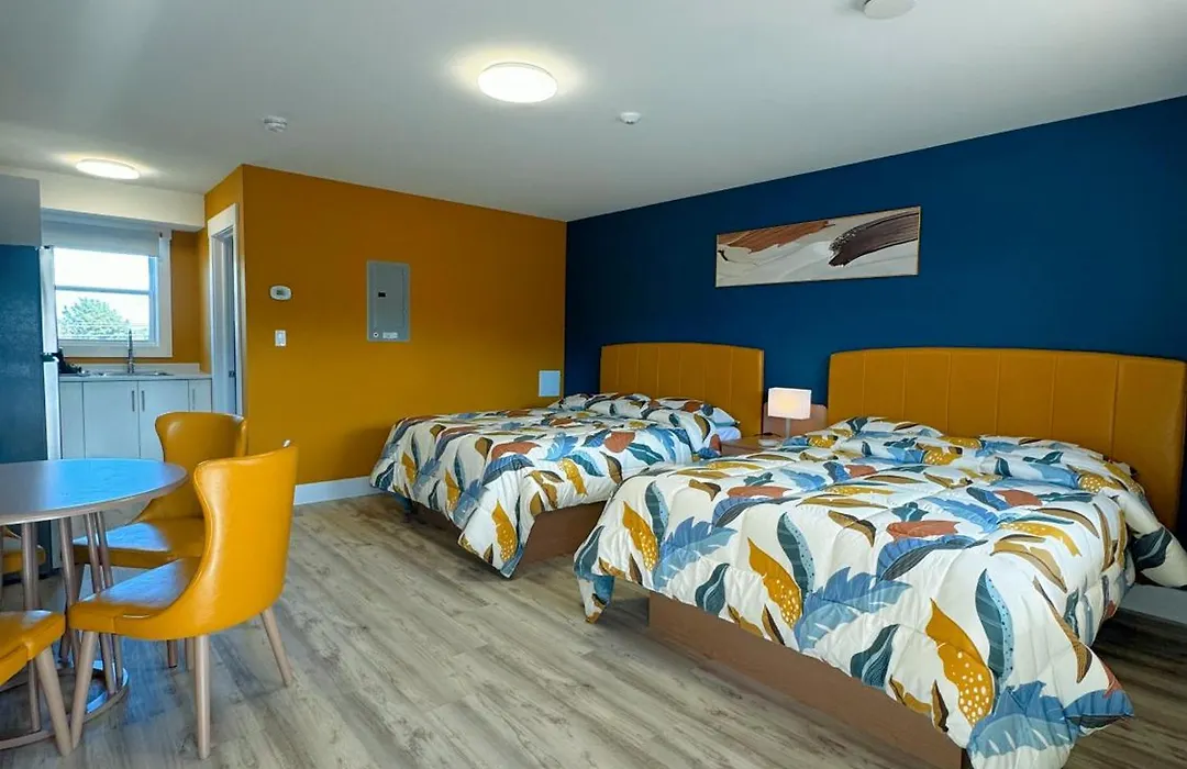 Fair Isle Motel-1