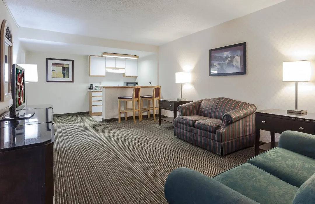 Red Roof Inn & Suites Dekalb-1
