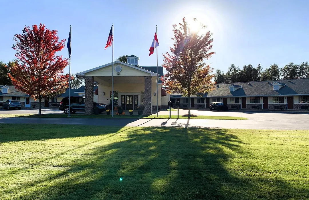 Best Western Of Harbor Springs-1