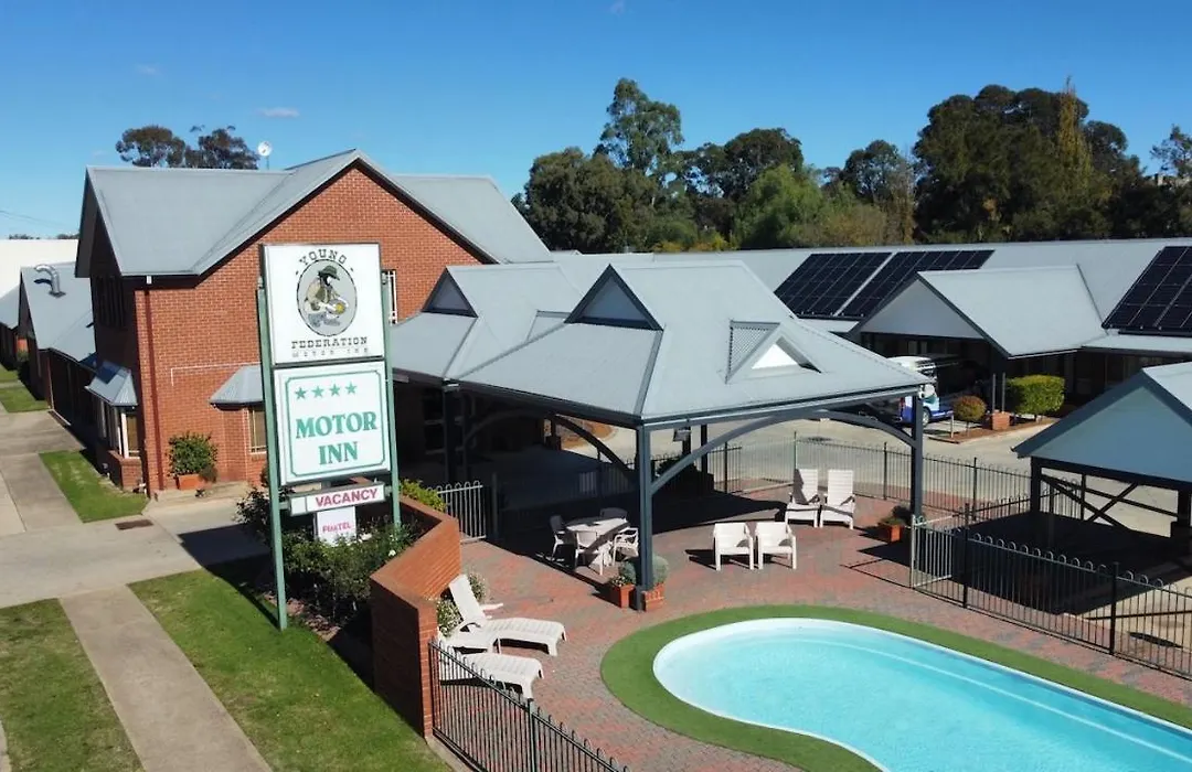 Young Federation Motor Inn And Services Club-1