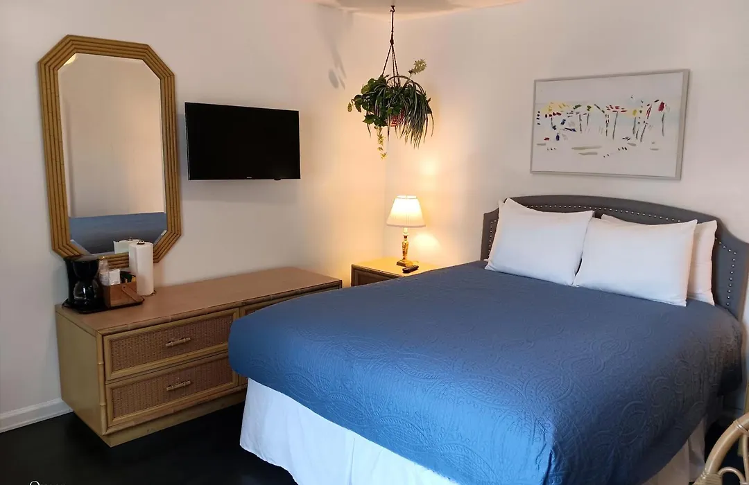 The Cozy Inn-1