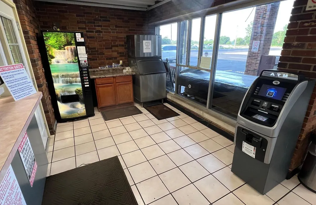 Economy Inn-1
