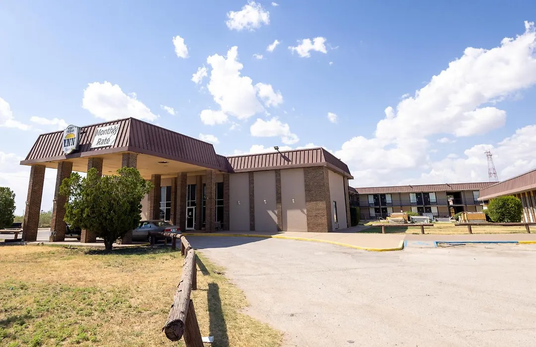 West Texas Inn & Suites With Kitchenette-1