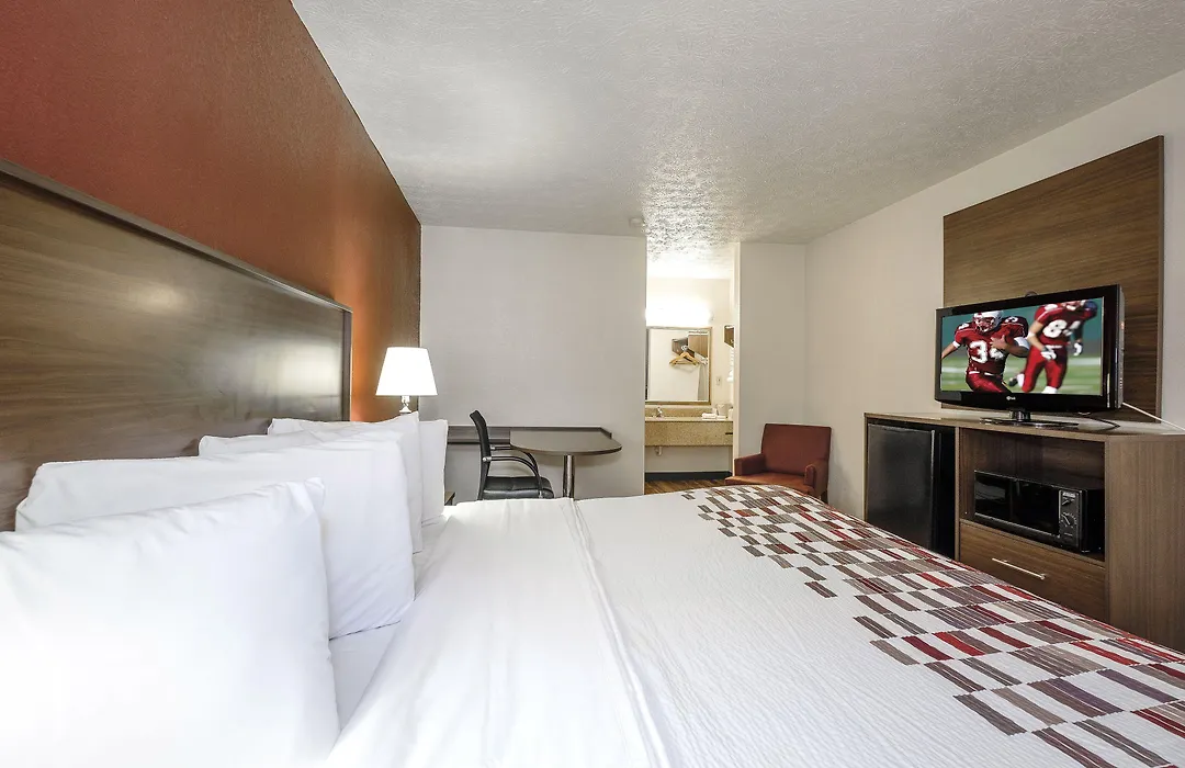 Red Roof Inn Edgewood-1