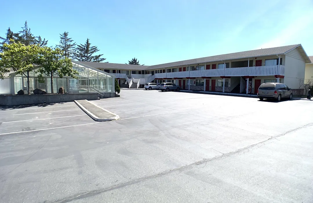 Brookings Inn Resort-1