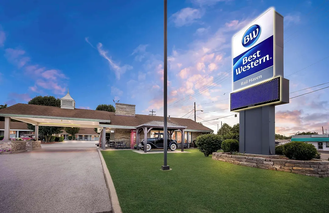 Best Western Route 66 Rail Haven-1