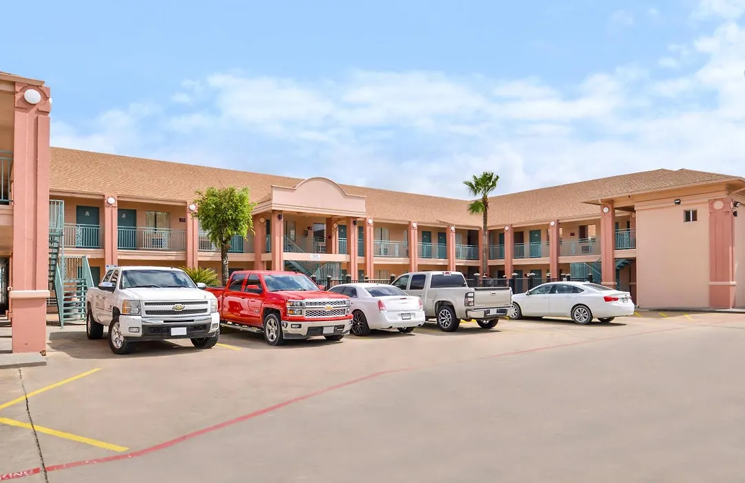 Americas Best Value Inn Clute-1