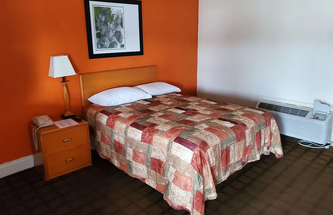Relax Inn-1