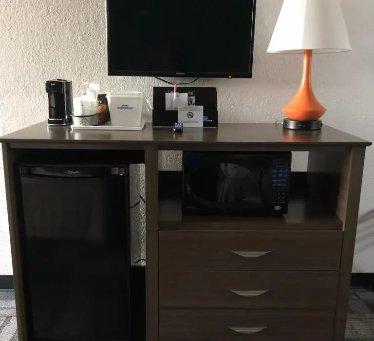 Howard Johnson By Wyndham Winter Haven Fl-1