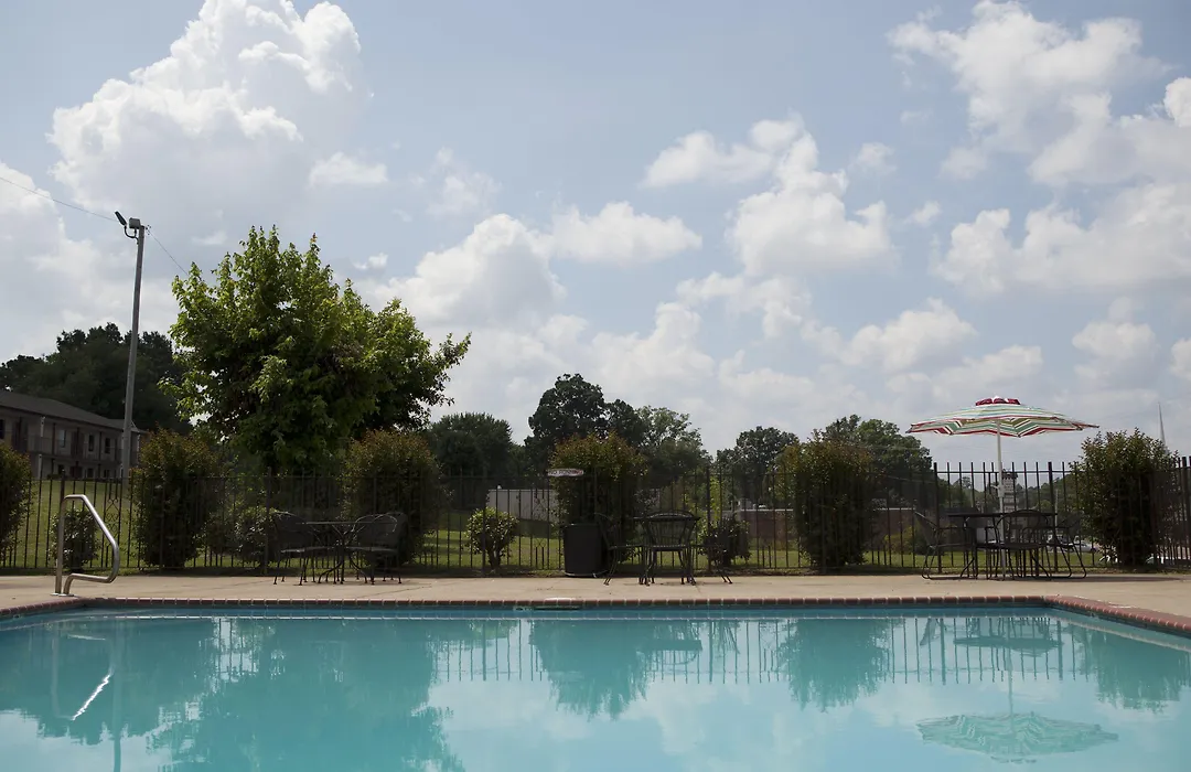 Red Roof Inn & Suites Jackson, Tn-1