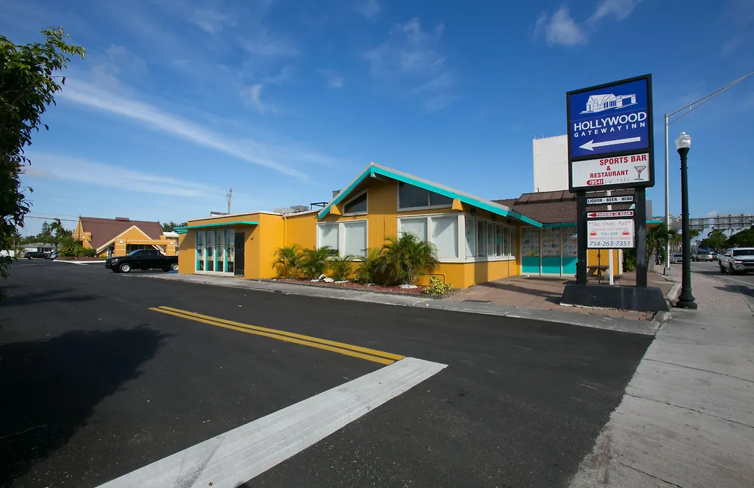 The Hollywood Gateway Inn-1