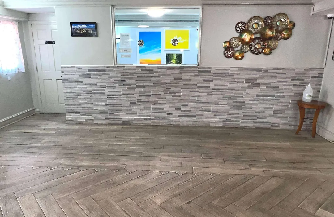 Days Inn By Wyndham Birmingham/West-1