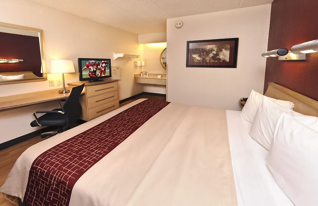 Red Roof Inn Detroit - Warren-1