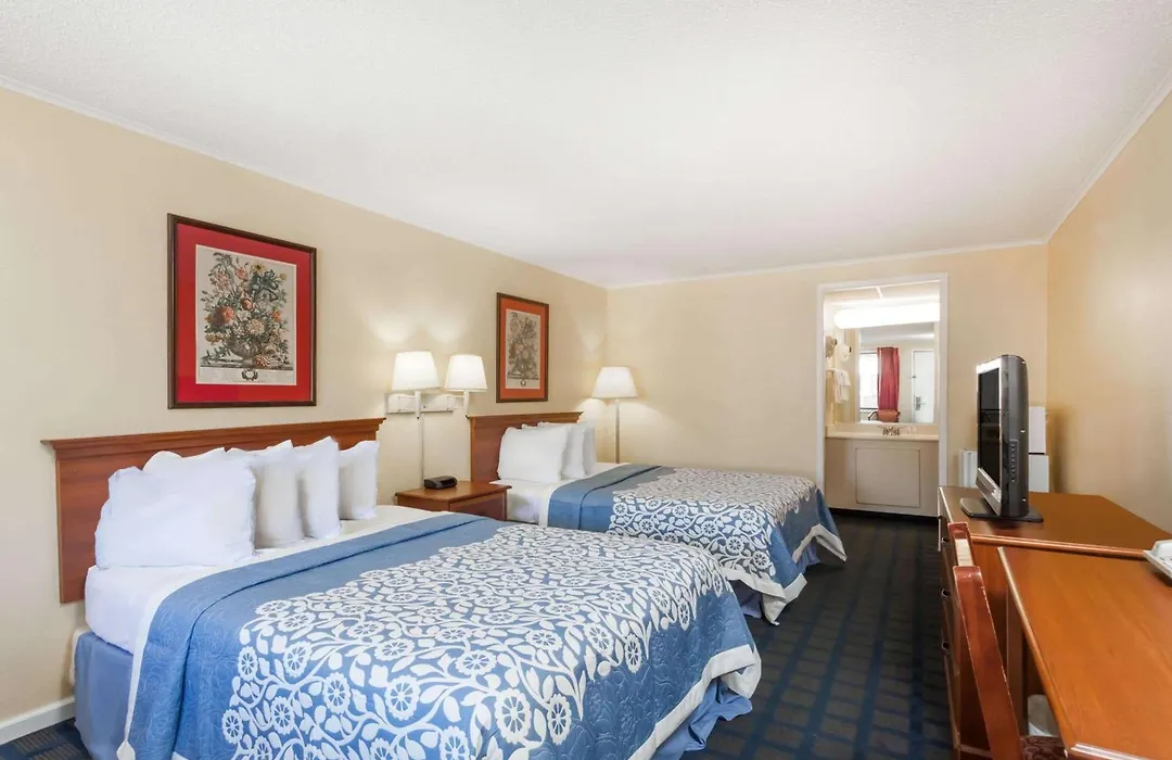 Days Inn By Wyndham Dover Downtown-1