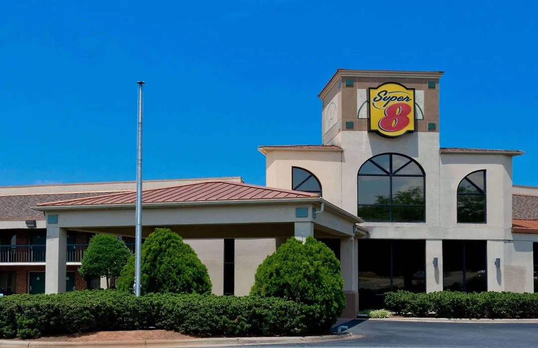 Super 8 By Wyndham Huntersville/Charlotte Area-1