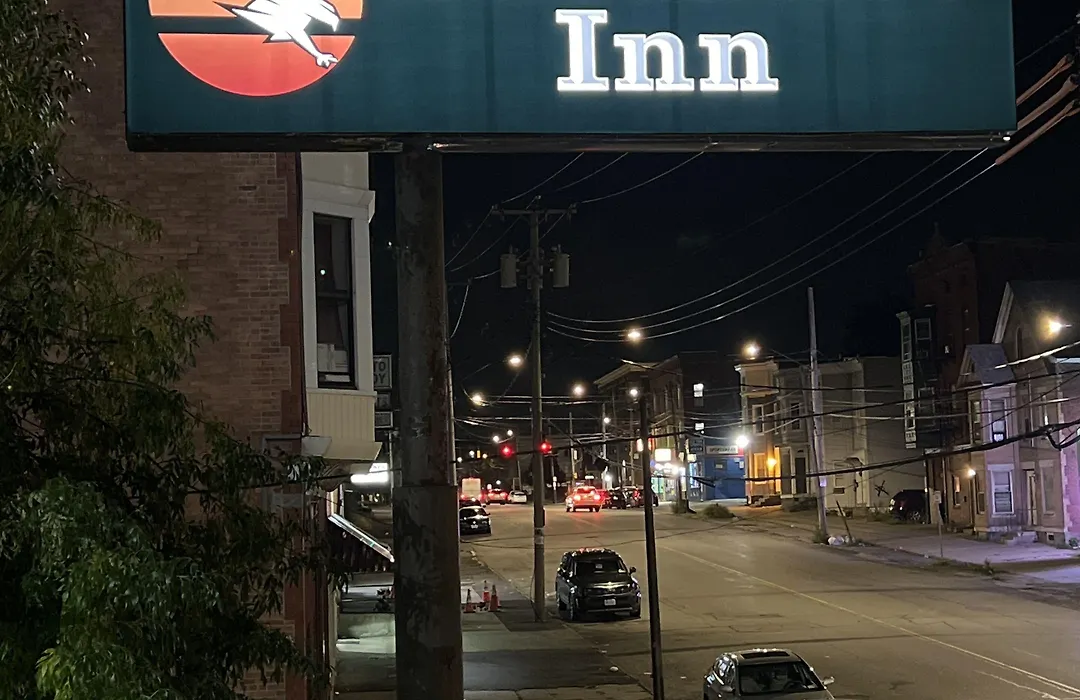 Executive Inn Schenectady Downtown-1