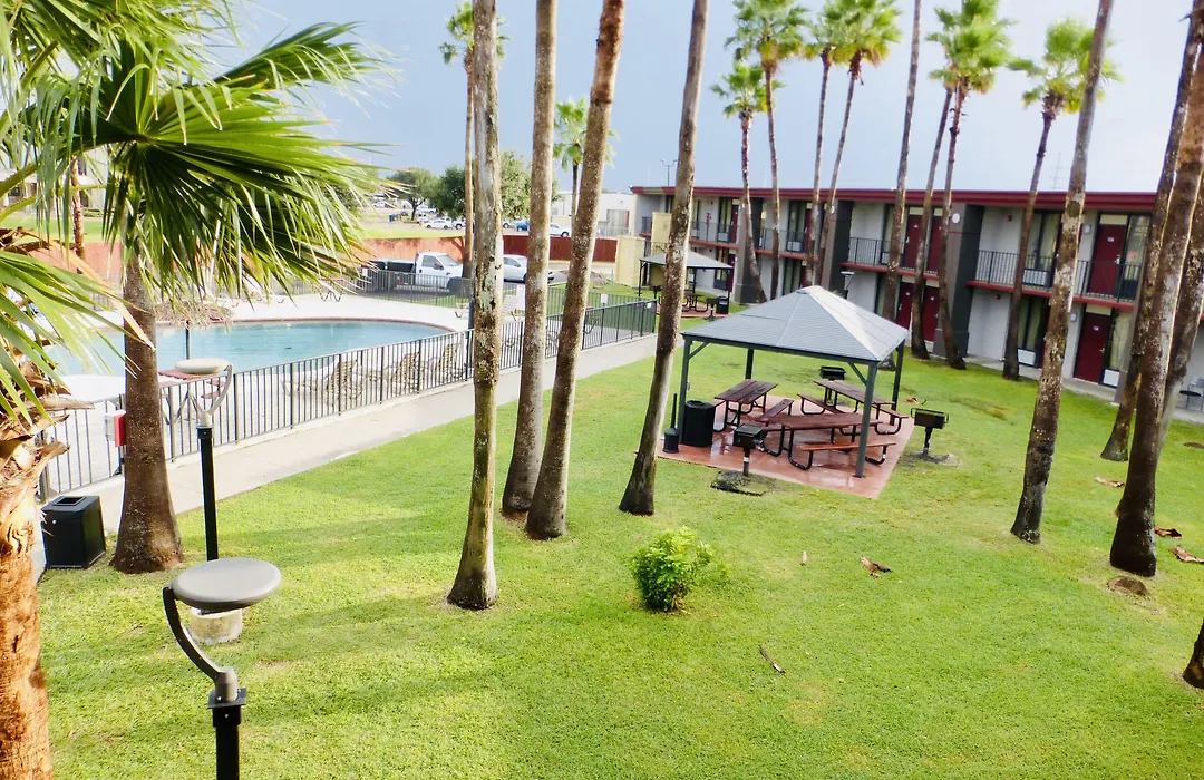 Red Roof Inn Corpus Christi North - Near Downtown-1