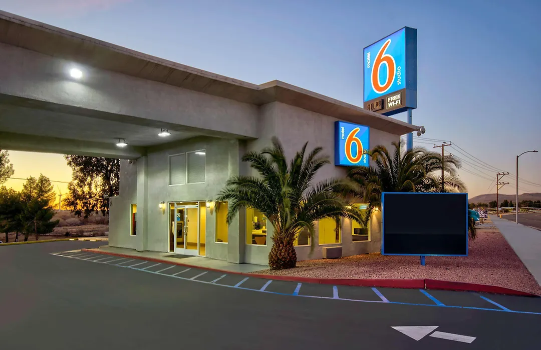 Motel 6 Victorville-1