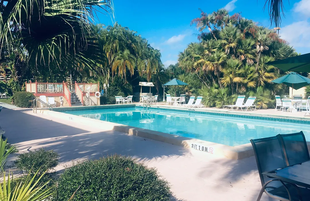 Golden Host Resort Sarasota-1
