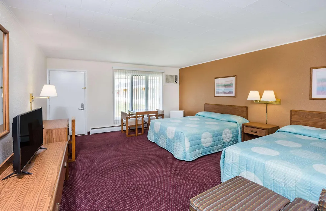 Knights Inn Kirksville-1