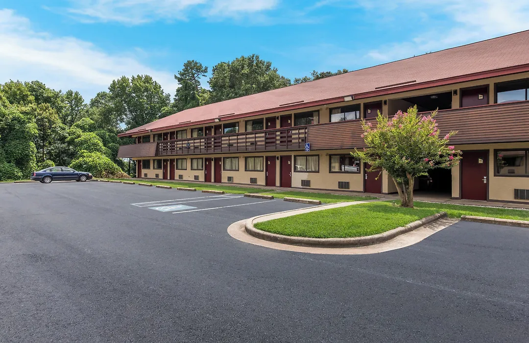 Red Roof Inn Hickory-1