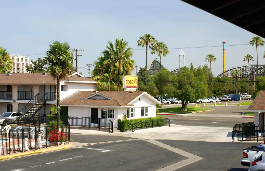 Colony Inn-1