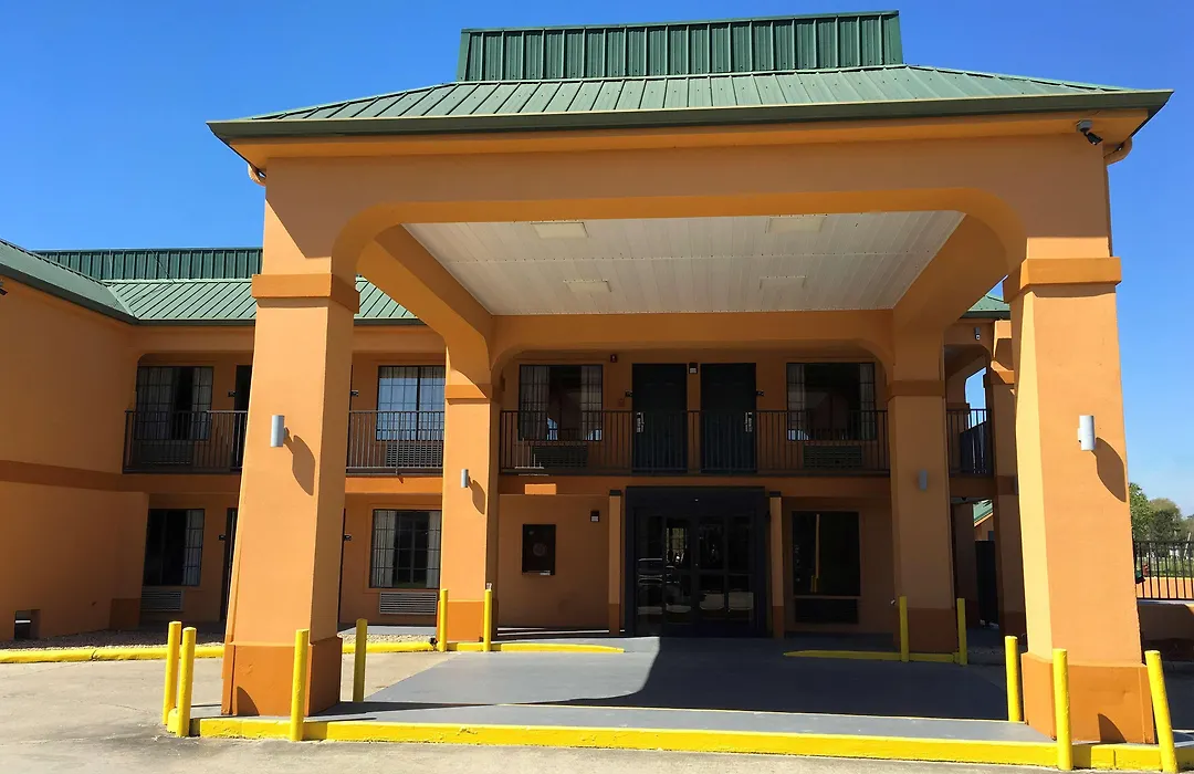 Americas Best Value Inn Denham Springs-1