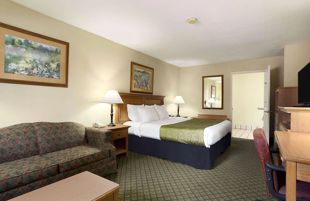 Days Inn & Suites By Wyndham Stuttgart-1