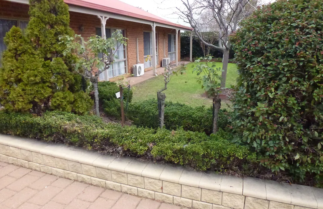 Colonial Motor Inn Bairnsdale Golden Chain Property-1