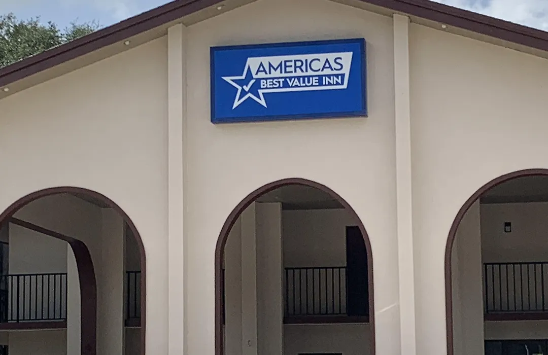 Americas Best Value Inn & Suites Melbourne-1