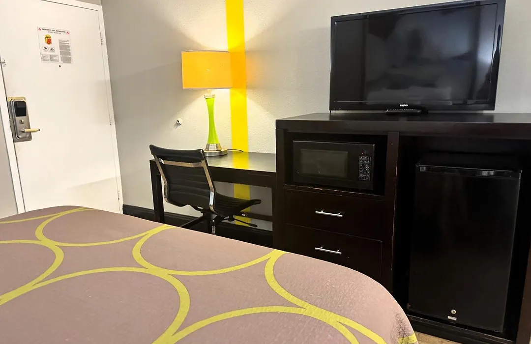Super 8 By Wyndham Tupelo Airport-1