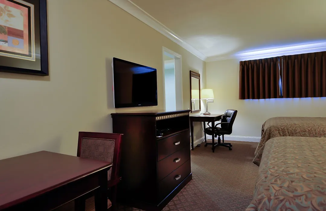 Vagabond Inn Whittier-1